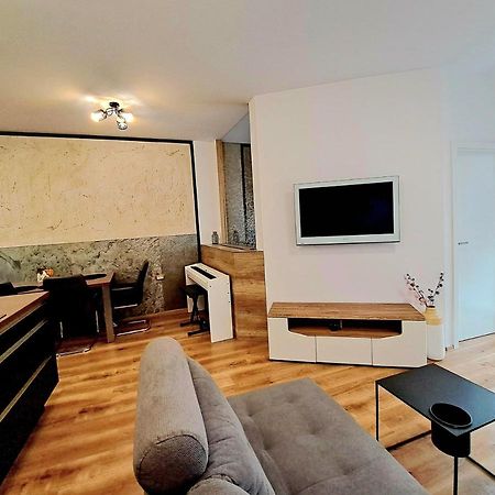 לובליאנה Stunning New Apartment With Free Parking Near City Centre מראה חיצוני תמונה