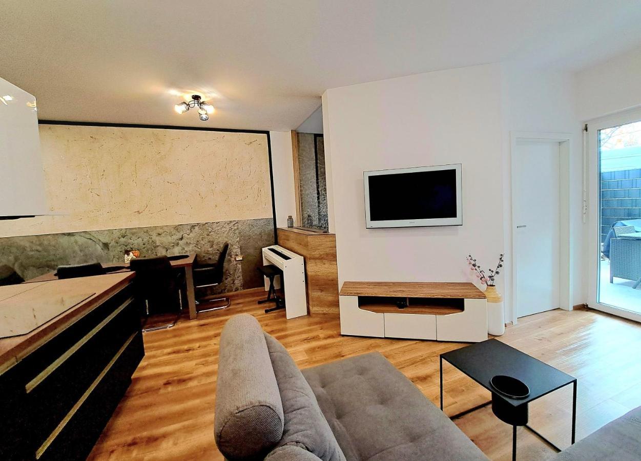 לובליאנה Stunning New Apartment With Free Parking Near City Centre מראה חיצוני תמונה